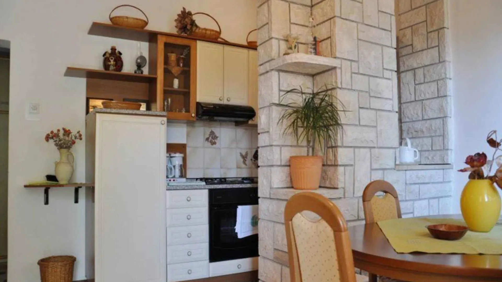 Apartments In Rabac 51833 Croatia